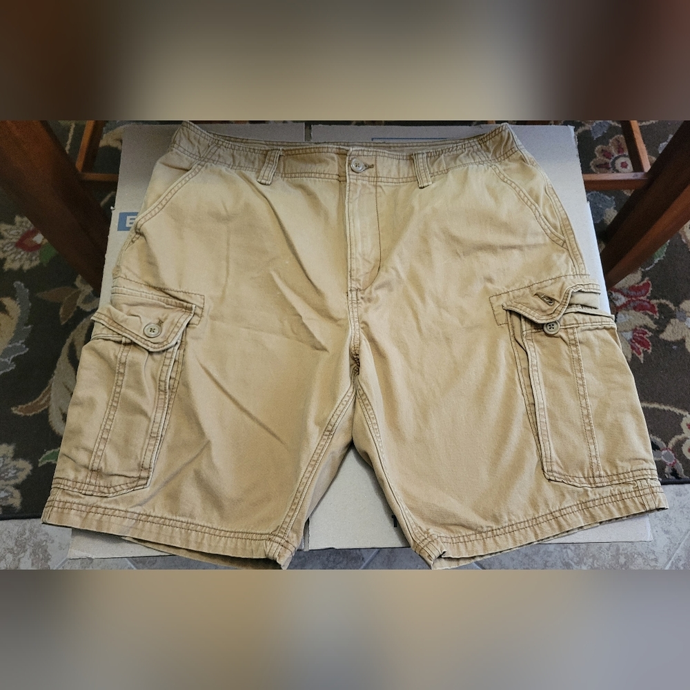 GUC Old Navy Cargo Shorts 36